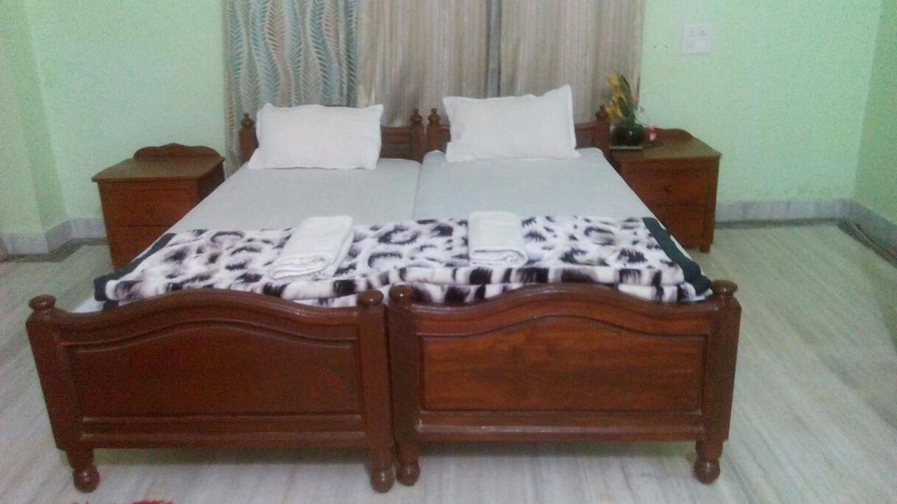 รอยัล เฮอริเทจ บัณฑพครห์ Hotel Bandhavgarh National Park ภายนอก รูปภาพ