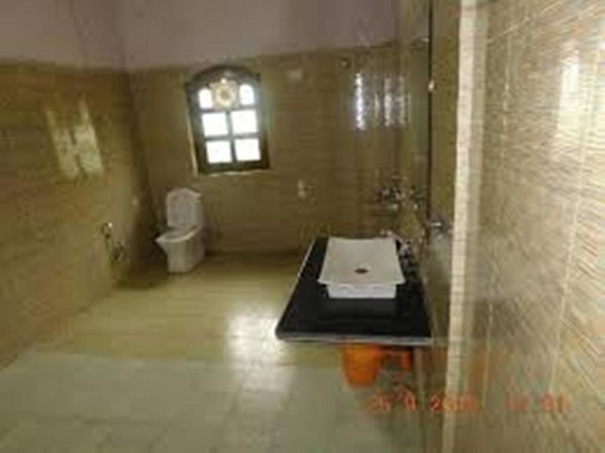 รอยัล เฮอริเทจ บัณฑพครห์ Hotel Bandhavgarh National Park ภายนอก รูปภาพ