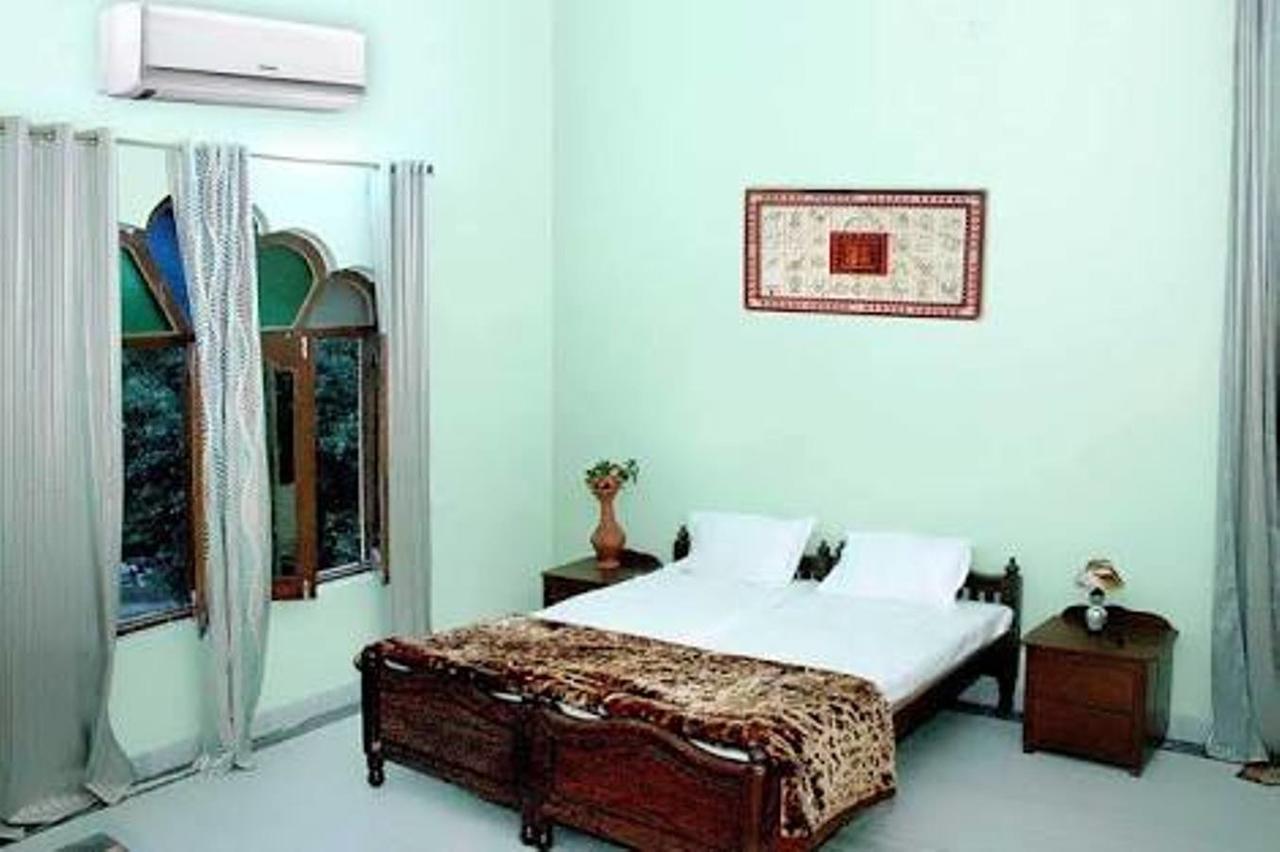 รอยัล เฮอริเทจ บัณฑพครห์ Hotel Bandhavgarh National Park ภายนอก รูปภาพ
